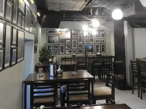 Maestro Bar and Restaurant