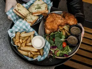 Top 10 Local Restaurants in The Rocks
