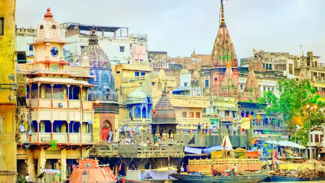 Hotels near Manikarnika Ghat