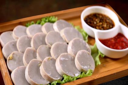 村里人家炖菜馆(东联店)