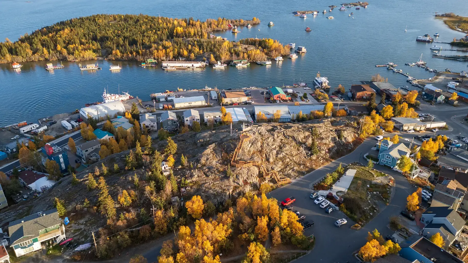 Hotels near Old Town Yellowknife