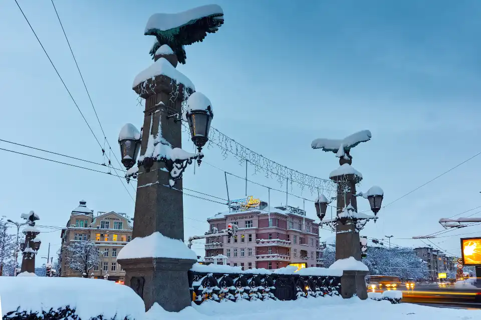 1_Eagles' Bridge