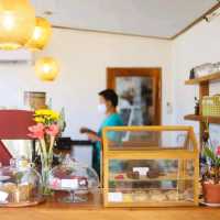 Niche cafe 