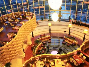 Restaurant of China Railway Huashuiwan Hot Spring Hotel