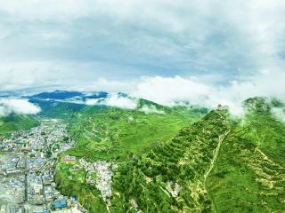 Minyoun Suniya hôtels à proximité