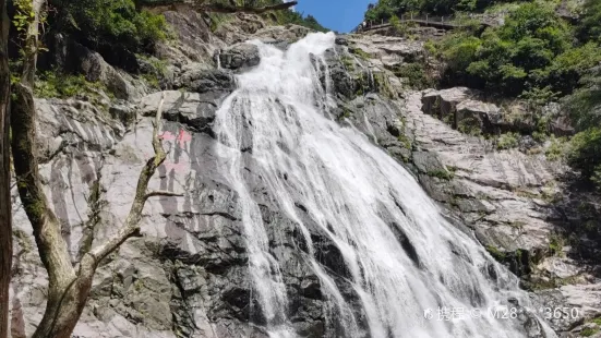 Baizhang Tan Waterfall