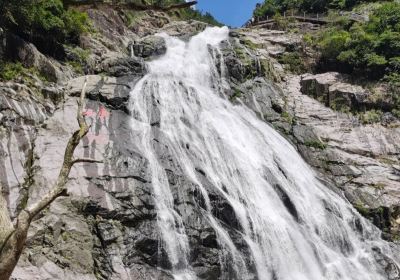 Baizhang Tan Waterfall