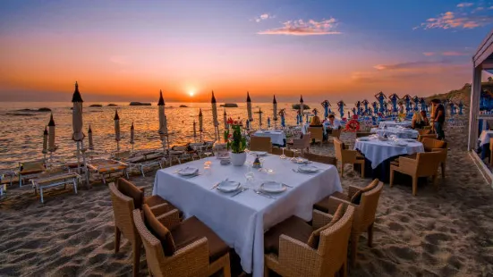 Gabbiano Beach - Restaurant, beach club & sunset - Ischia island