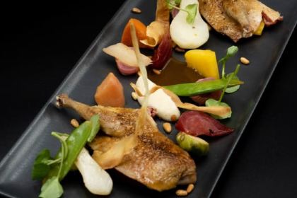 Le Bouche à Oreille