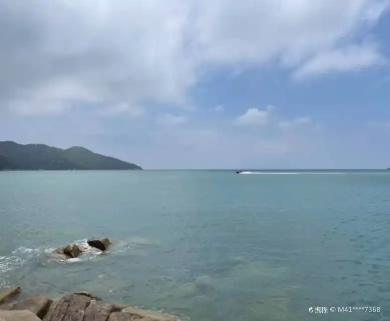Hotels near Lo So Shing Beach