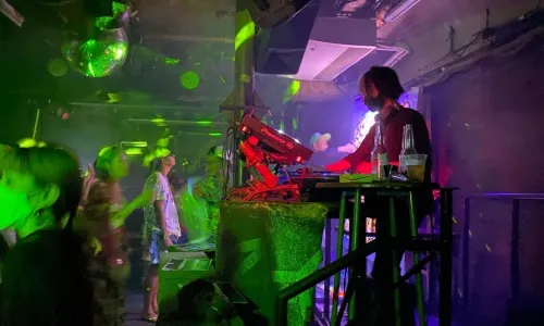 CLUB METRO