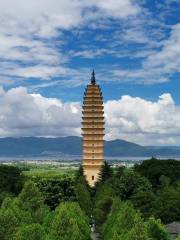 Три башни храма Дали-Цзян