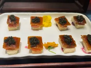 鸭百味·味道名厨烤鸭酒店(德隆街店)
