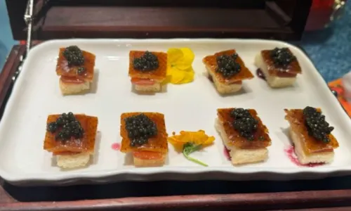 鸭百味·味道名厨烤鸭酒店(德隆街店)