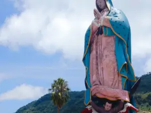 Monumental Vírgen de Guadalupe