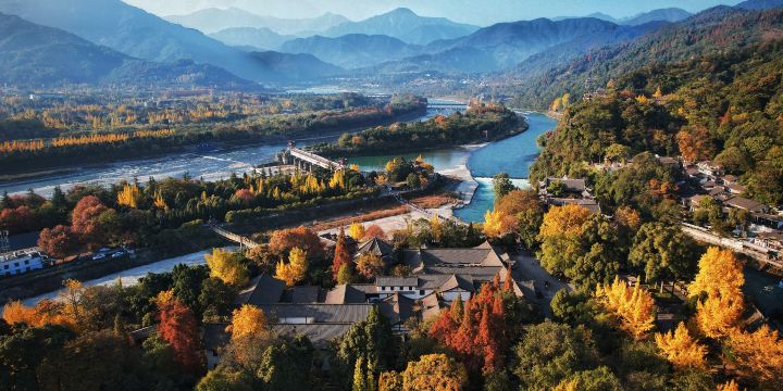 Dujiangyan Scenic Area