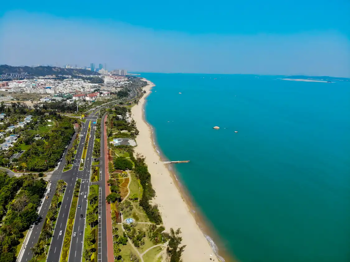 Hotels near Huandao Road Beach