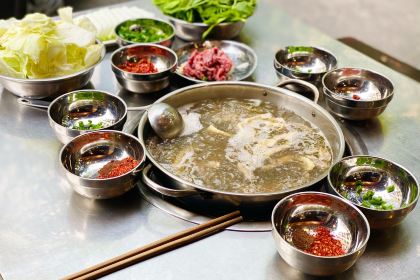 E MEI YUN XIANG YUAN