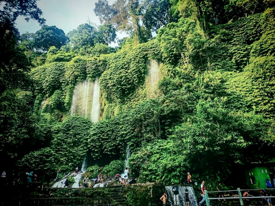 Benang Kelambu Waterfall | Trip.com Lombok Travelogues