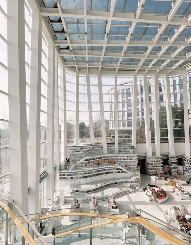 A Palatial Bookstore in Shanghai