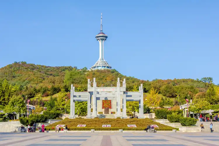 위안바오산 공원 주변 호텔