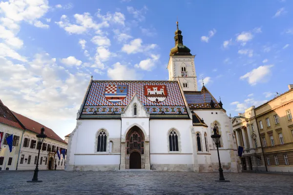 Hotel dekat Croatian Institute of History - The Golden Hall