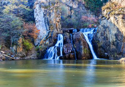 Maolan Waterfall