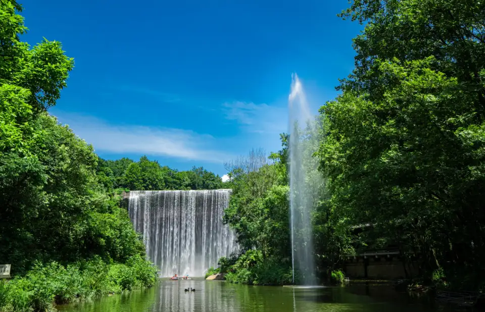 5_Wanzhou Waterfall