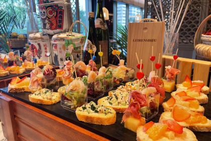 遵化金融街古泉皇冠假日酒店·仟玺全日餐厅