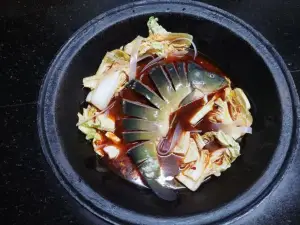 东北人家铁锅炖