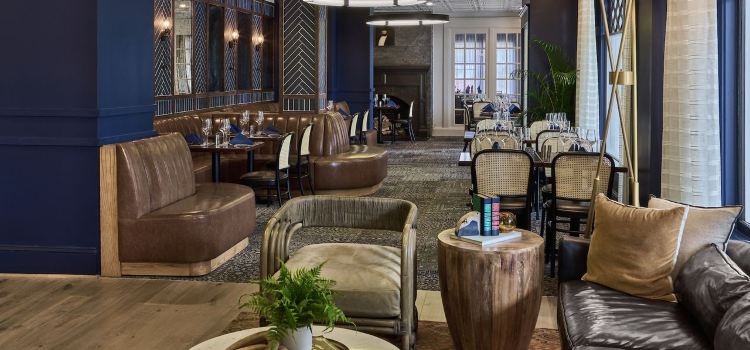8595 Restaurant & Bar