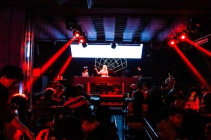 布车SHAKY韩式排挡酒馆