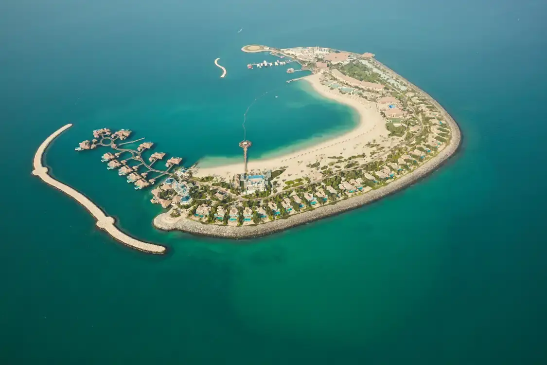 Hotels near Banana Island