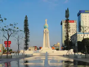 Monument to the Divine Savior of the World
