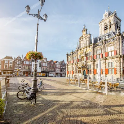 Amsterdam metro train station周辺のホテル