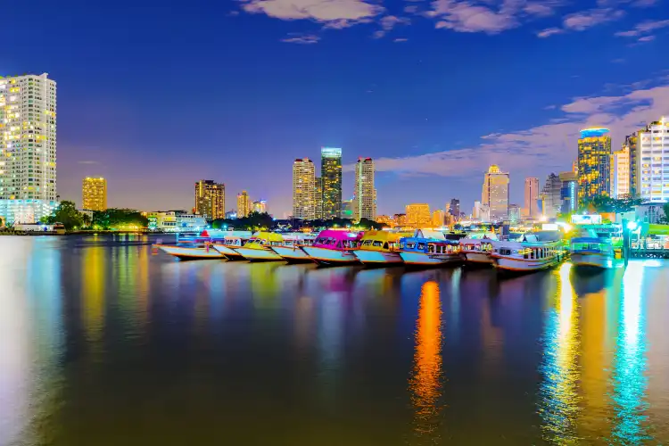 Hotels near Chao Phraya River