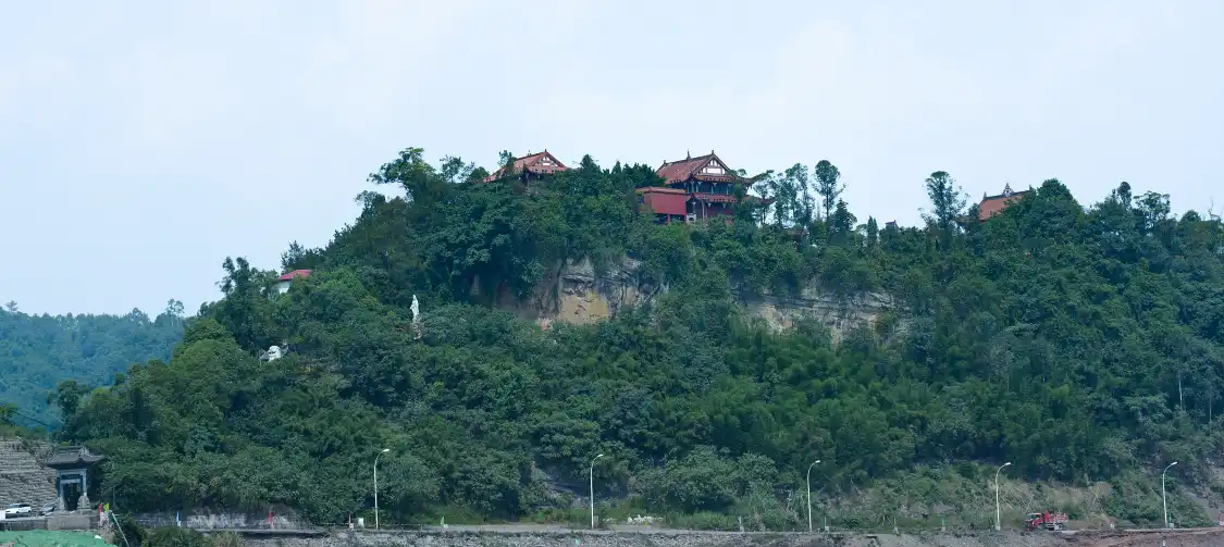 Hotels near Fuling Temple