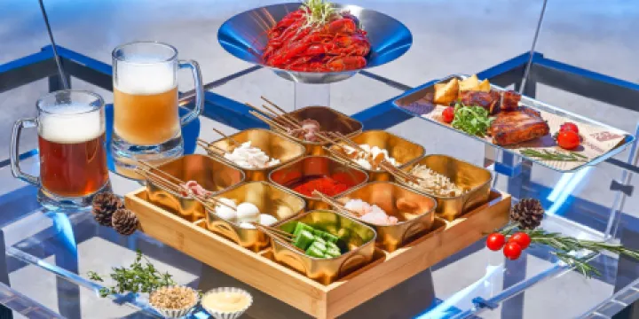 那雲温泉度假村懸崖上的天空之城·火鍋西餐廳