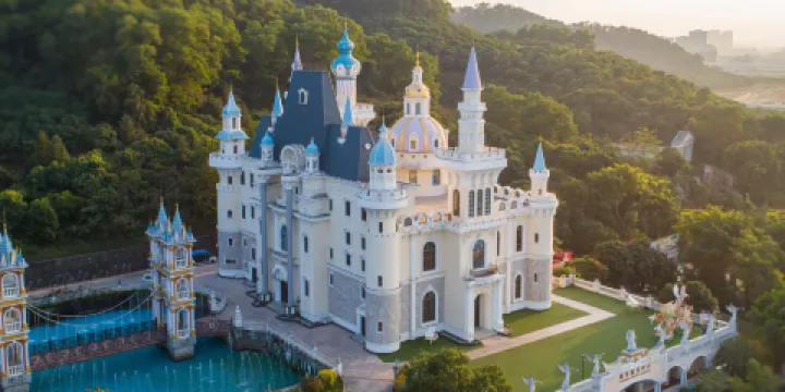 龍鳳山莊影視度假村