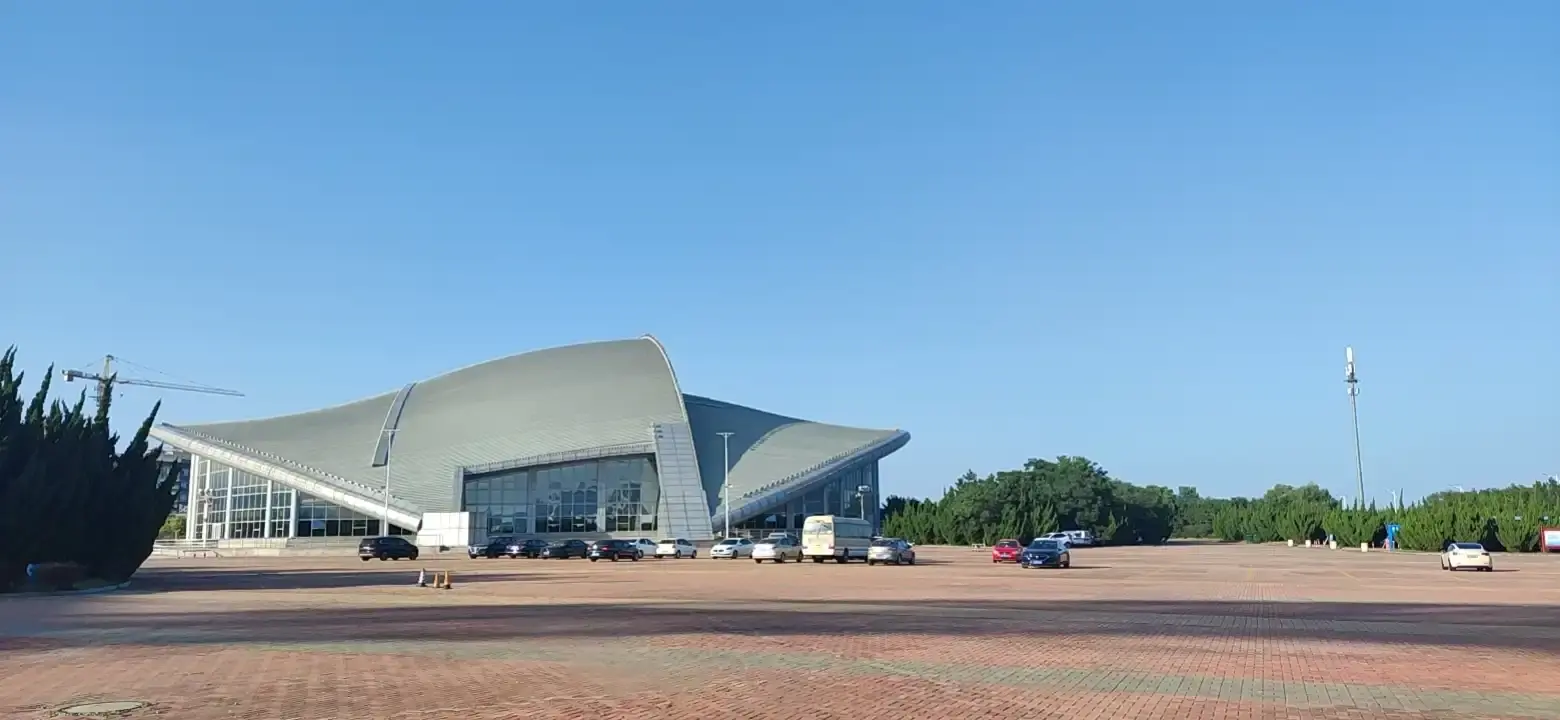 Hotels near Yantai Indoor Stadium