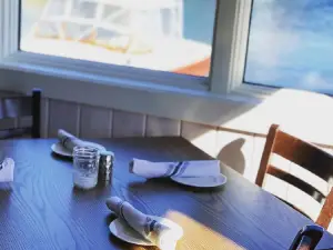 Merrill's on the Waterfront