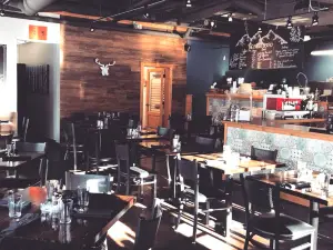 Market Bistro