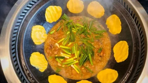 Chai Huo Ren Jia (Tonglu Main Branch) in ถงหลู่