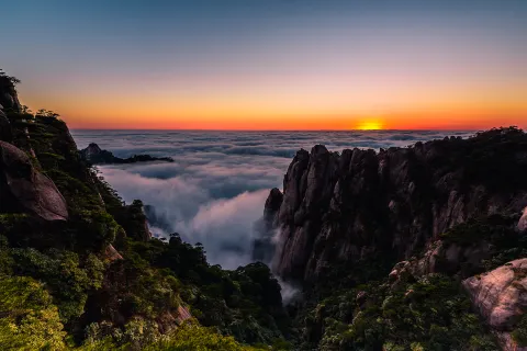 Sunrises in Yushan