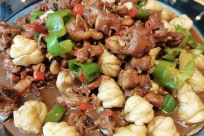 俭寨小公鸡新疆菜·大盘鸡·烧烤