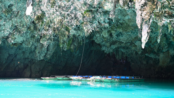 Fengshan Sanmen Haitian Window Scenic Area