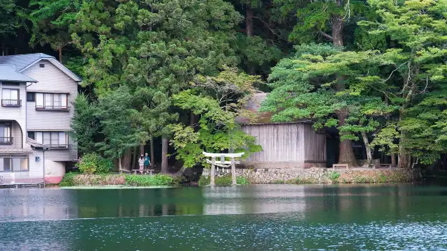 Lake Kinrin
