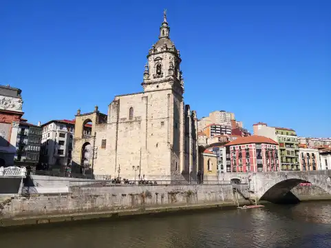 Hoteles cerca de Catedral de Santiago de Bilbao
