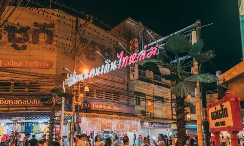 Lomsak Walking Street