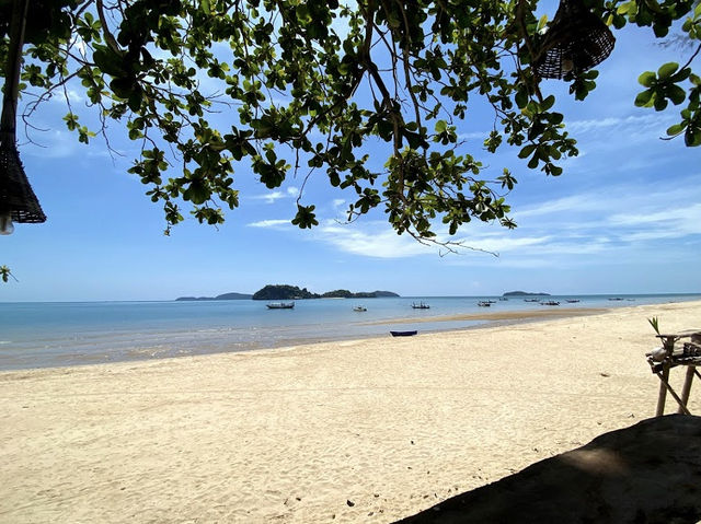 หาดทรายรี